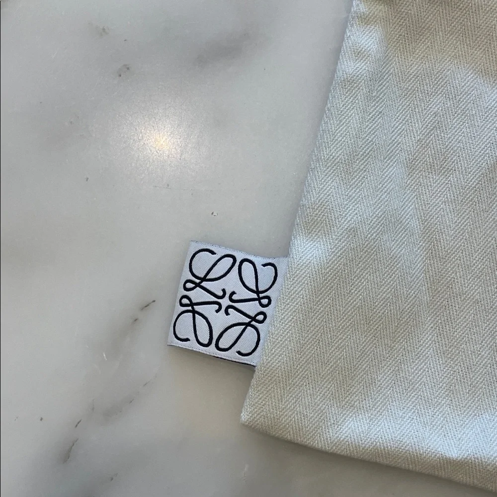 Loewe puzzle raffia Bag - Picture 10 of 11